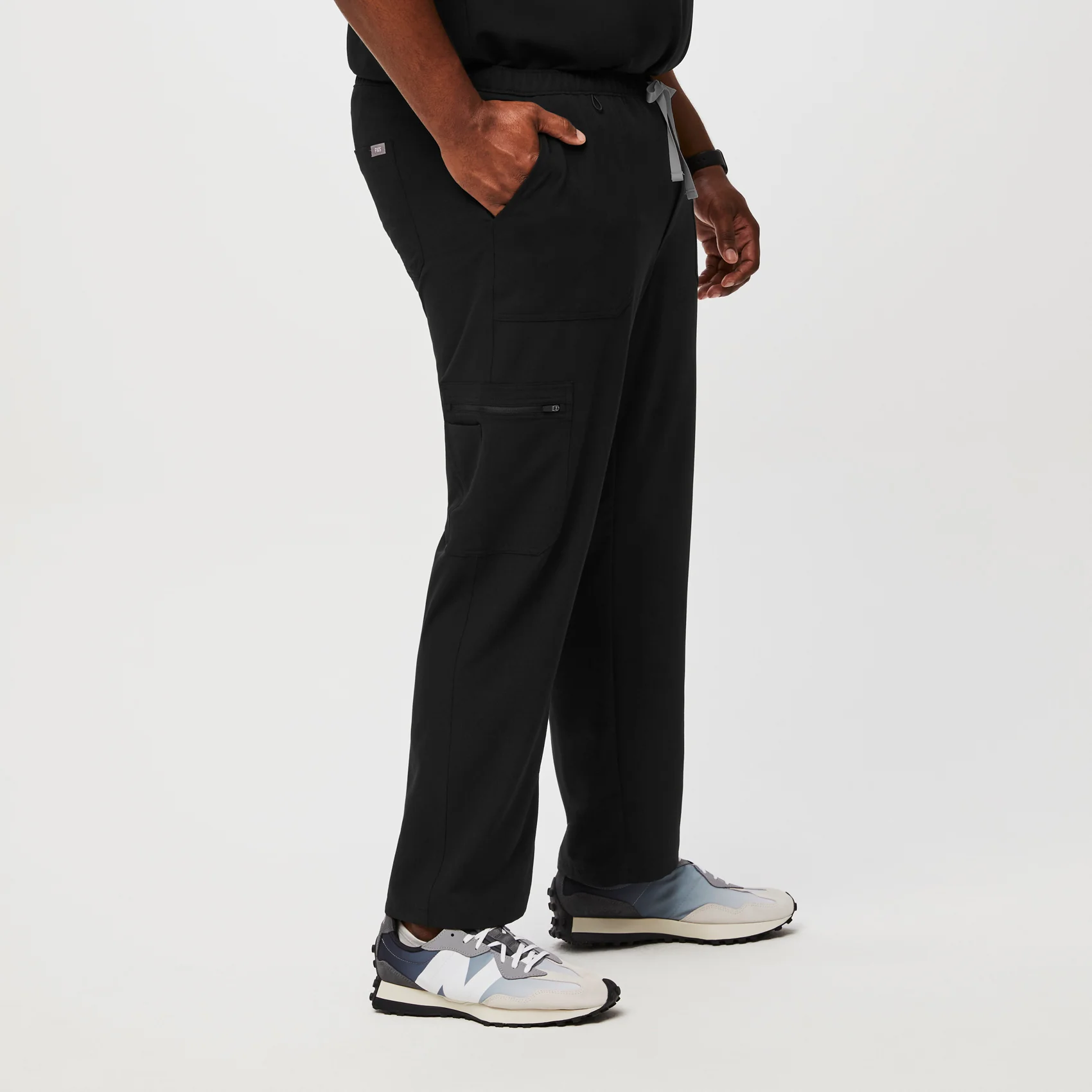 men's Black Cairo™ - Short Cargo Scrub Pants (3XL - 6XL) - Image 3
