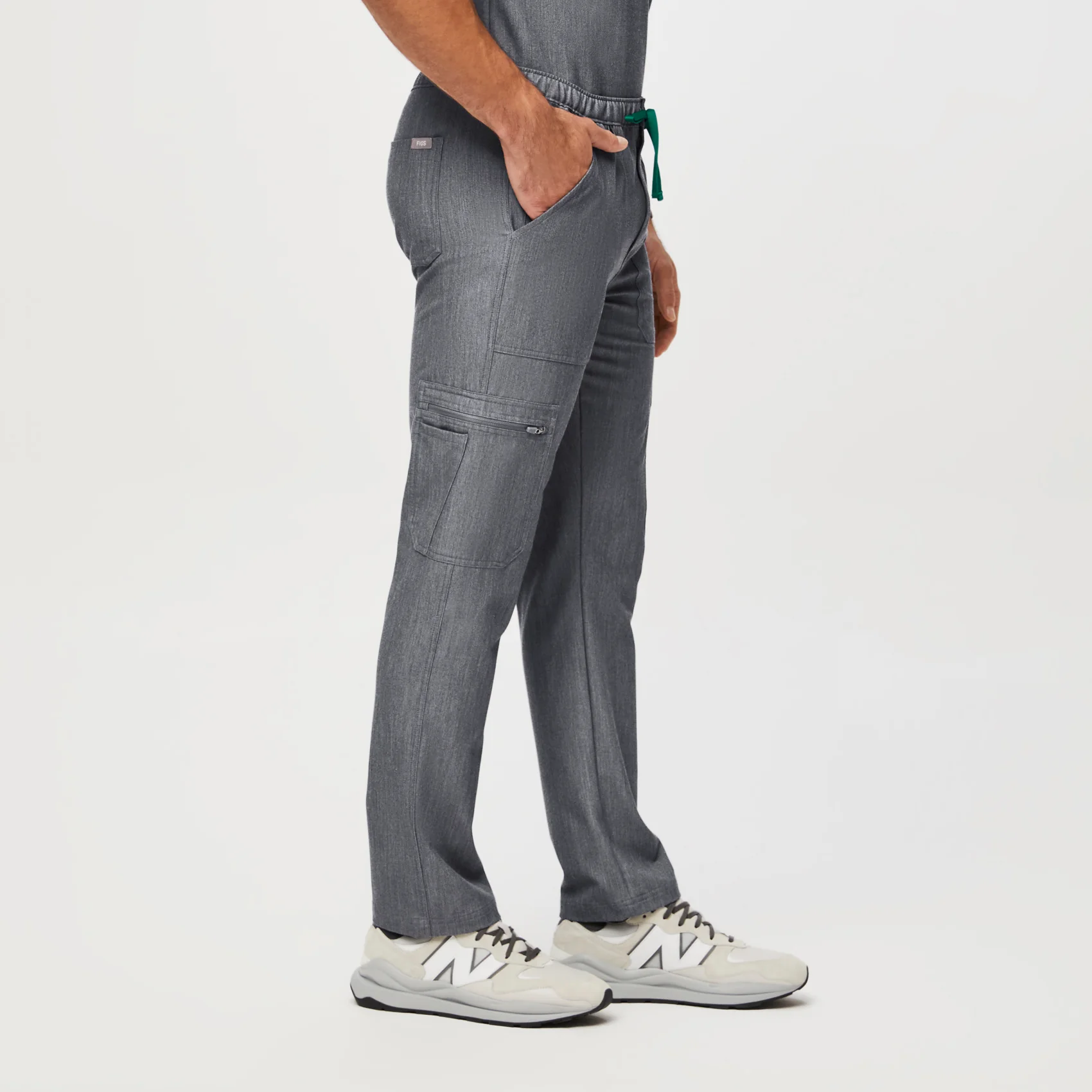 men's Graphite Cairo™ - Short Cargo Scrub Pants (3XL - 6XL) - Image 3