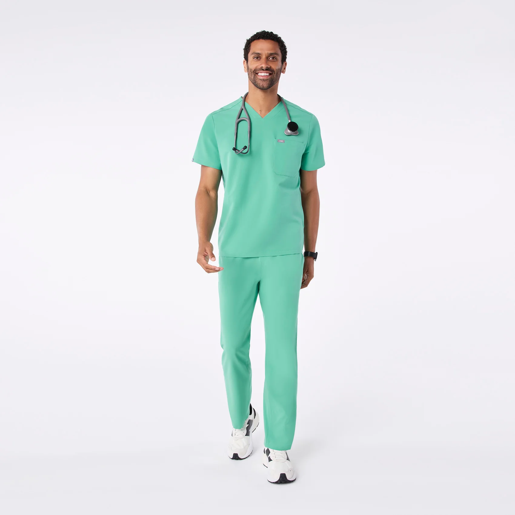 men's Surgical Green Chisec - Three-Pocket Scrub Top™ - Image 2