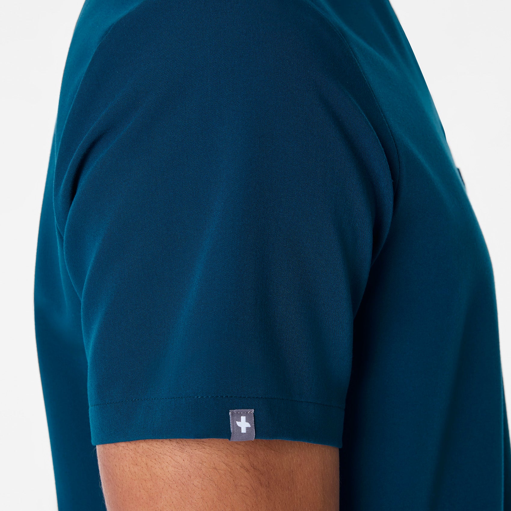men's Deep Reef Leon - Three-Pocket Scrub Top™ - Image 7