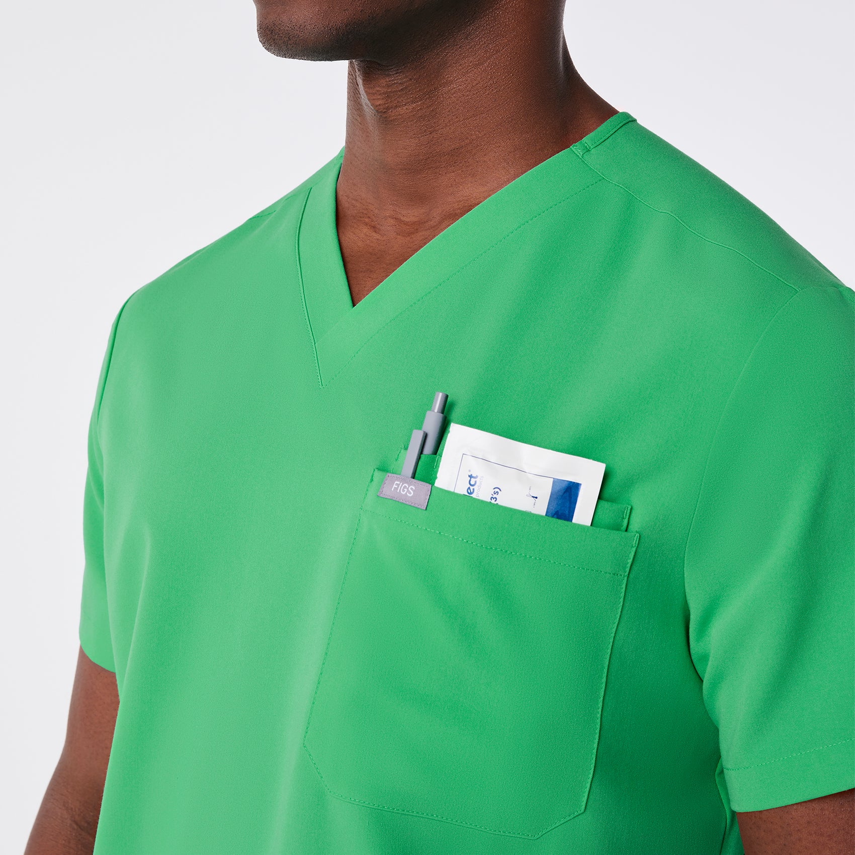 men's Emerald Leon - Three-Pocket Scrub Top™ - Image 5