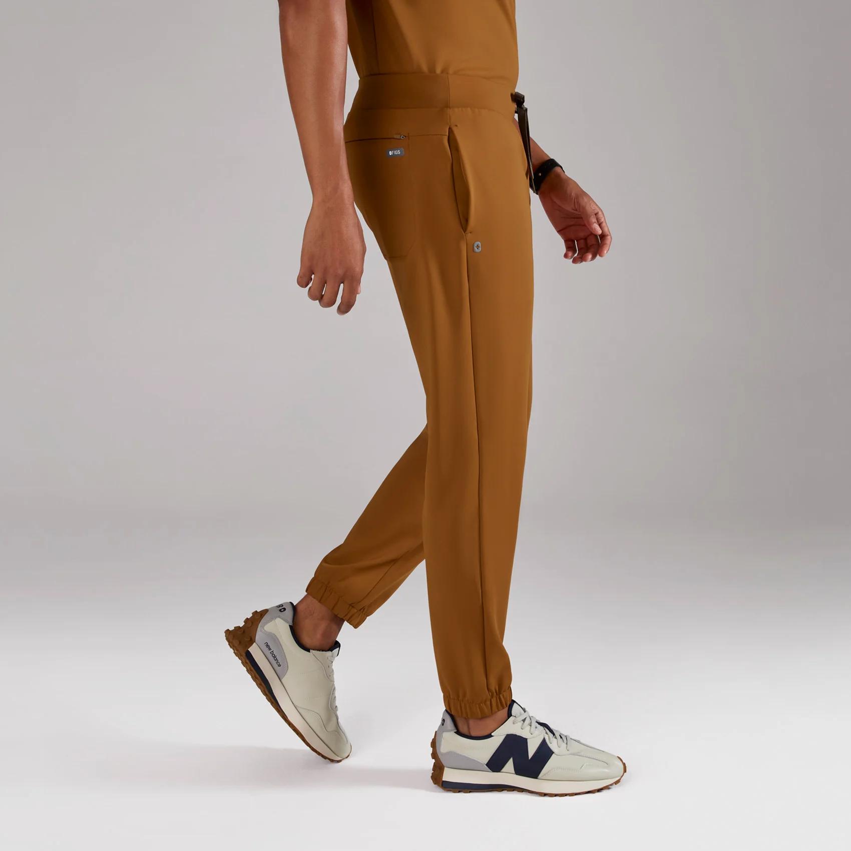 men's Alder Forster FORMx Jogger - Short Scrub Pant™ - Image 3
