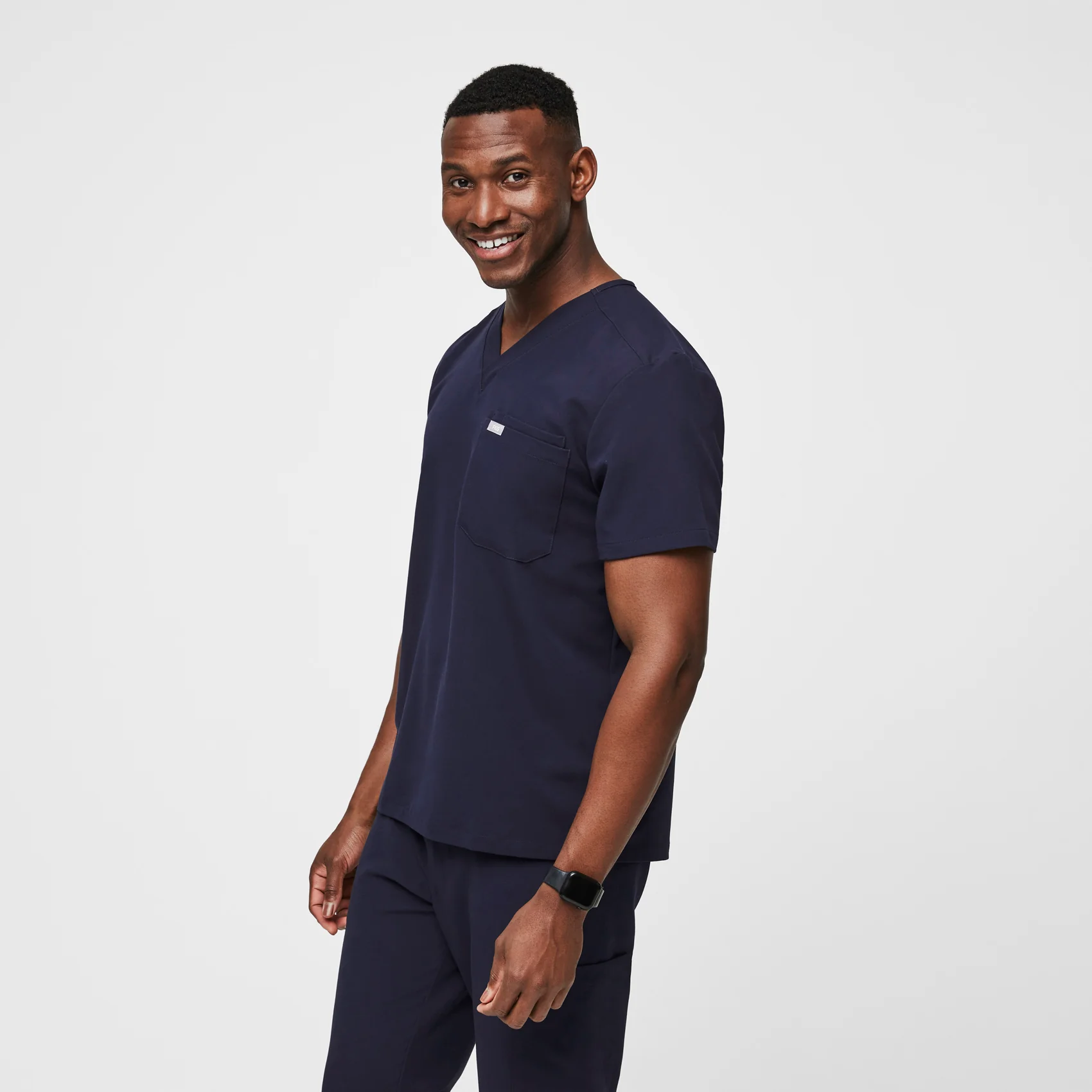 Men's Navy Leon™ - Three-Pocket Scrub Top - Image 3