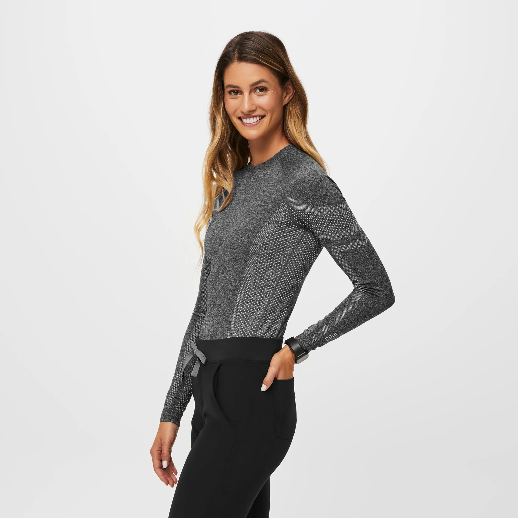 women's Graphite Salta Seamless - Longsleeve Underscrub - Image 3