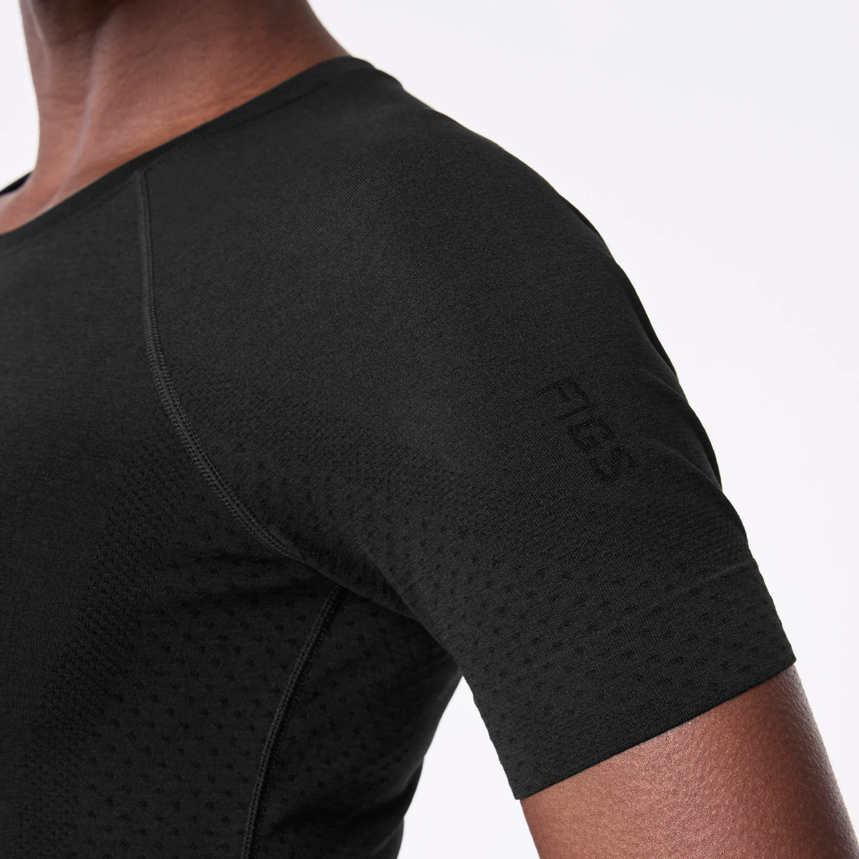 women's Black Salta Seamless - Shortsleeve Underscrub - Image 7