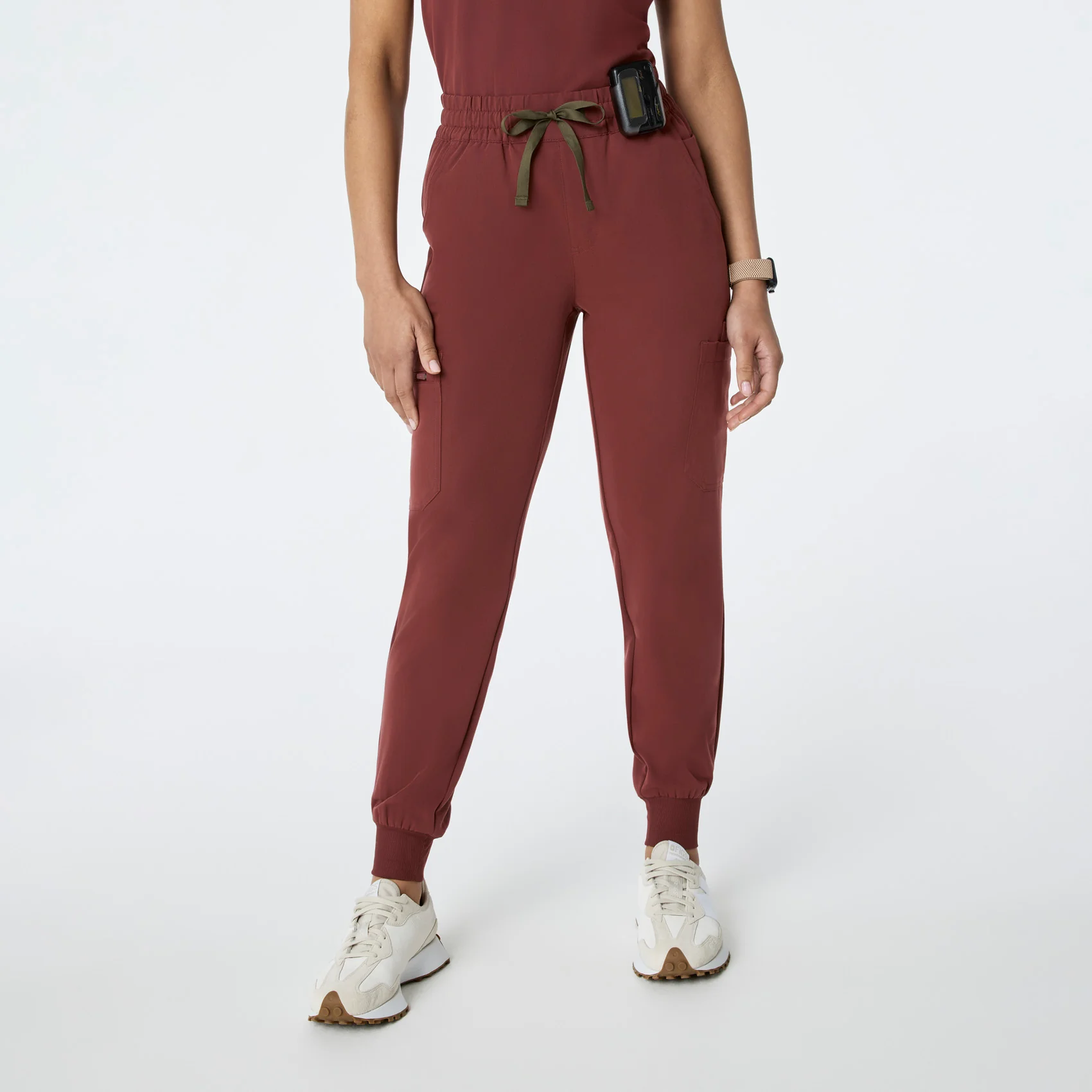 women's Walnut High Waisted Uman Relaxed - Petite Jogger Scrub Pant