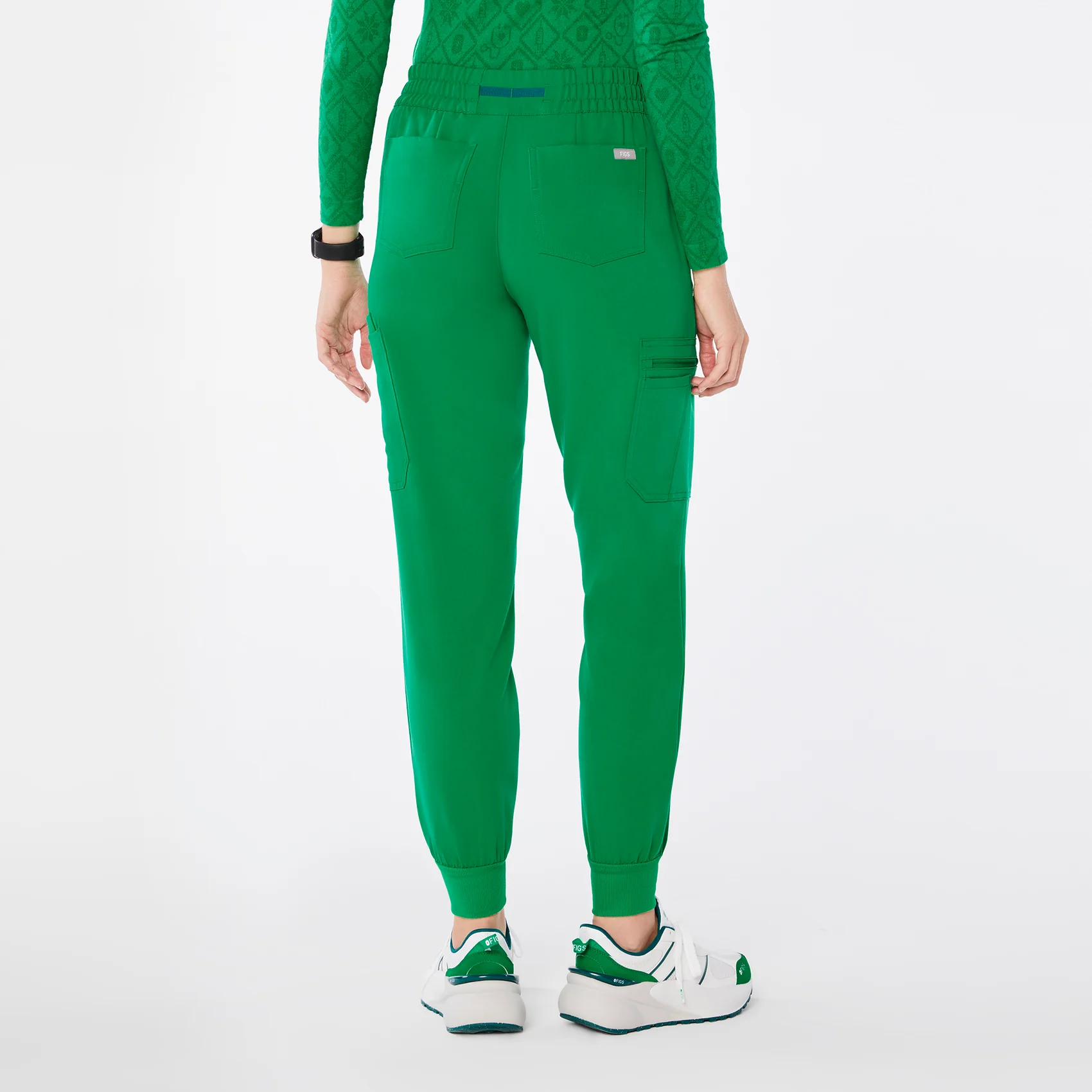 women's Evergreen Uman Relaxed Petite Jogger Scrub Pant - Image 4