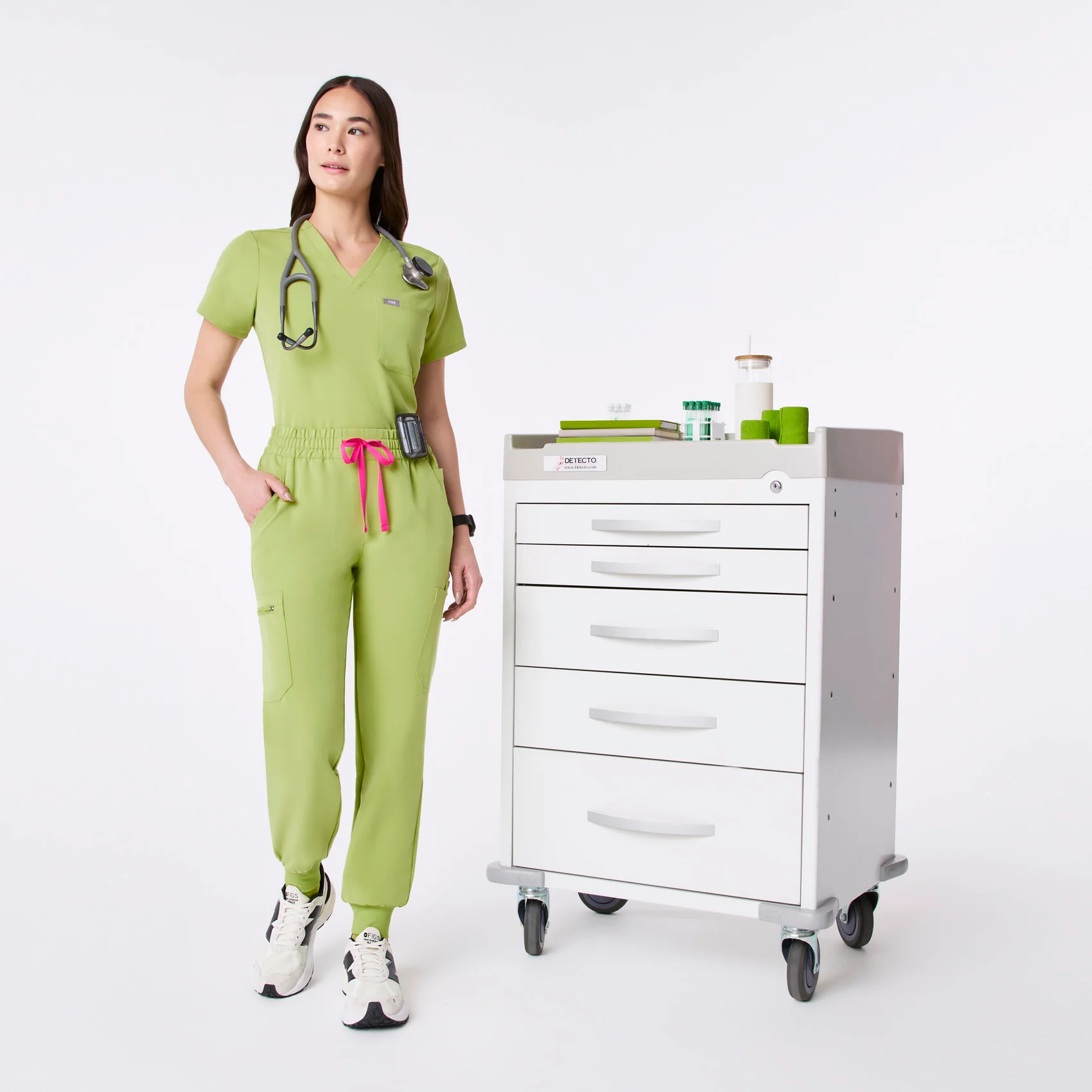women's Matcha Uman Relaxed - Petite Jogger Scrub Pant - Image 2