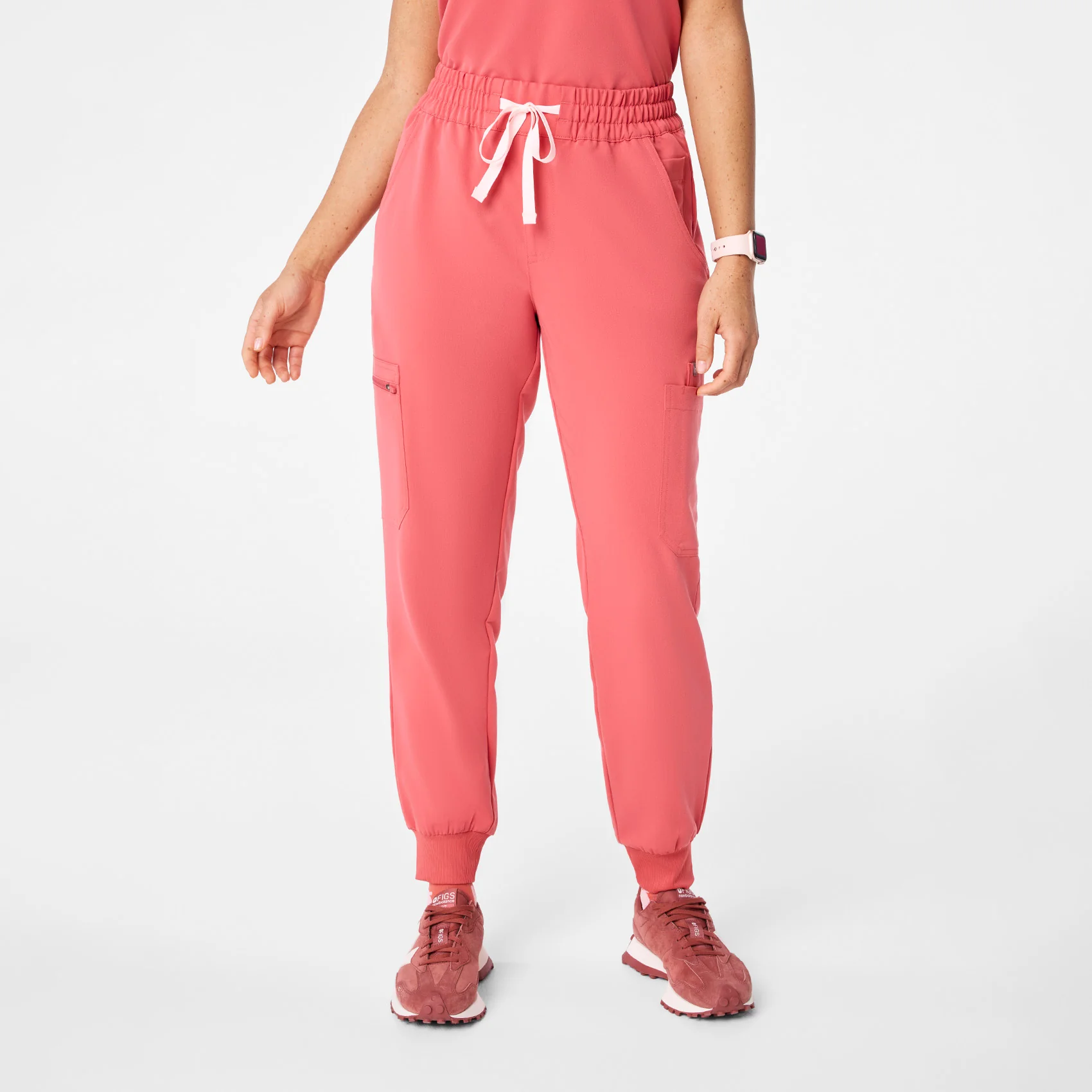 women's Pulmonary Pink Uman Relaxed - Petite Jogger Scrub Pant