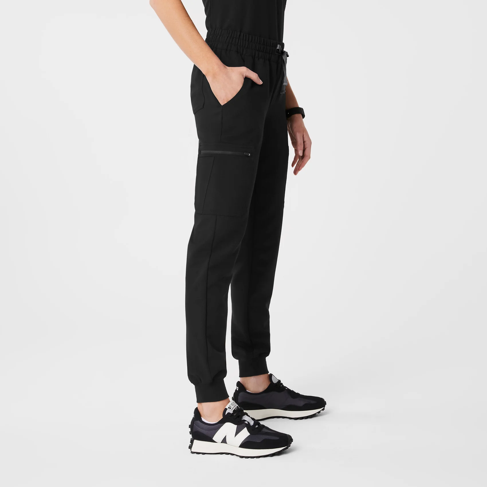 women's Black Uman Relaxed - Petite Jogger Scrub Pants - Image 3